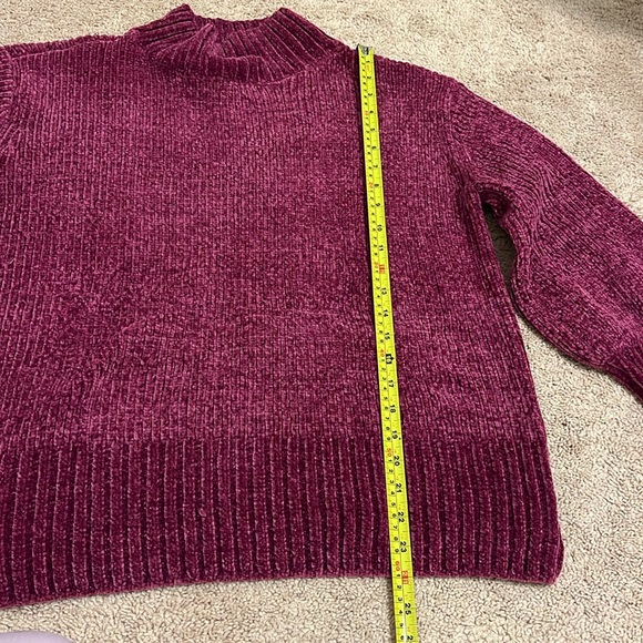 Fuchsia sweater - Picture 9 of 10